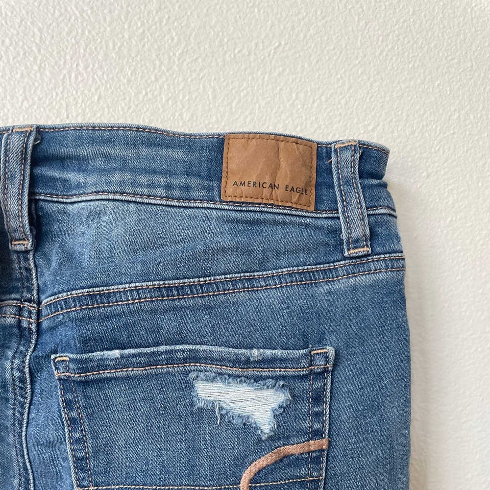 AE Ne(x)t Level Curvy High-Waisted Denim Short Short Size 4 - Picture 2 of 3